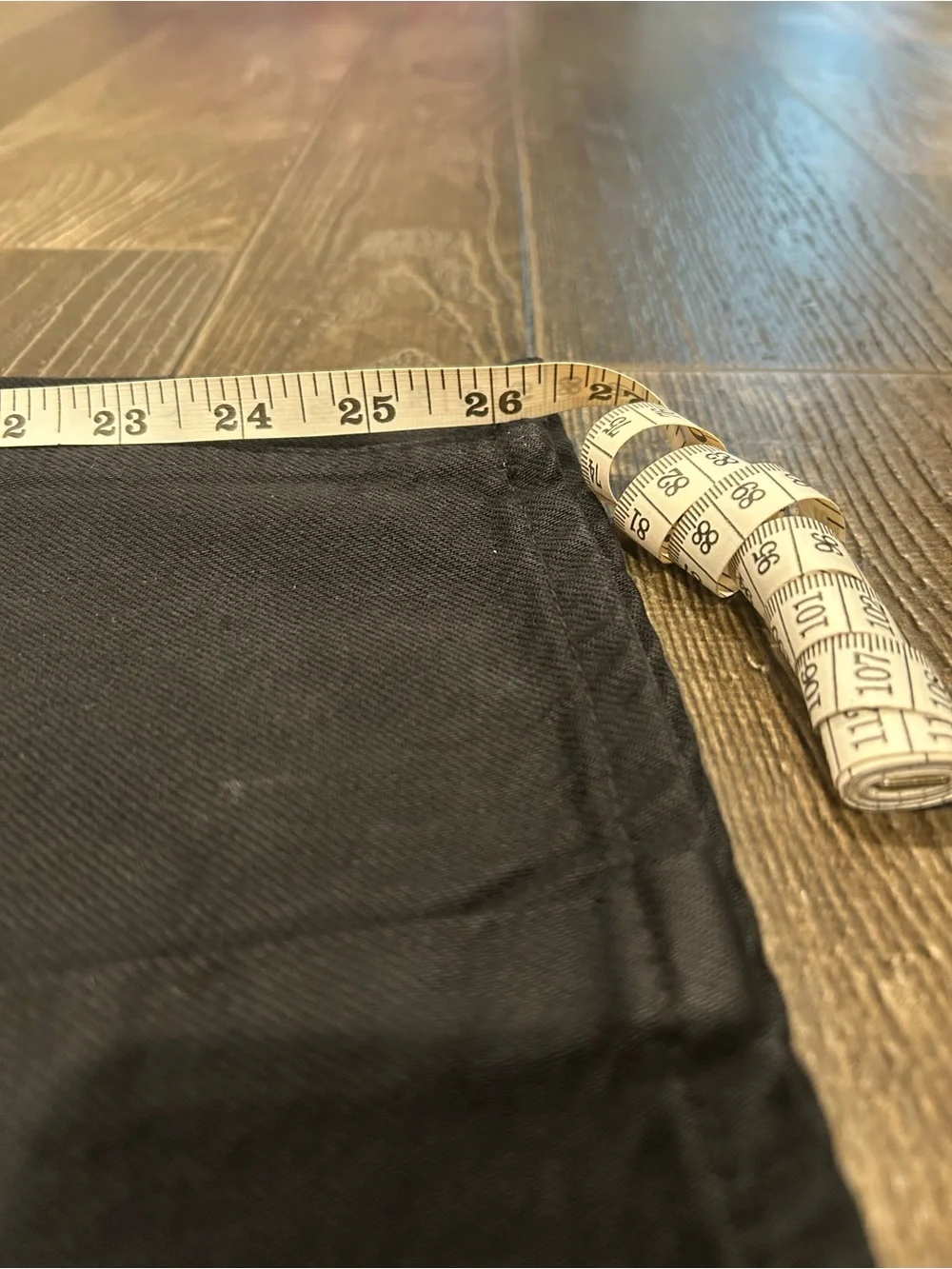 NWT Women’s Black Relaxed Fit Jeans - Picture 4 of 5